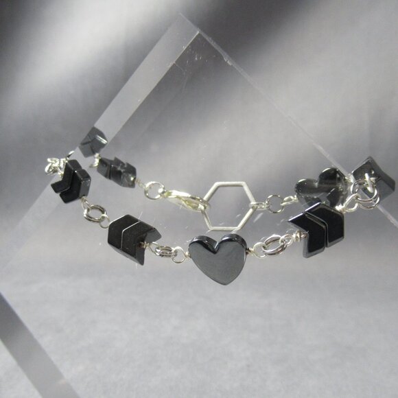 Hearts and Hematite Bracelet, Silver Chain - Picture 3 of 6